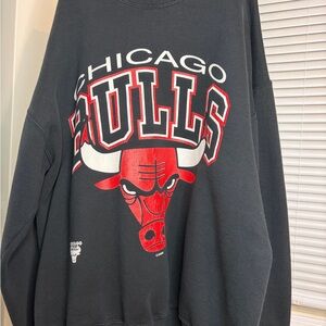 Chicago Bulls Black Graphic Sweater